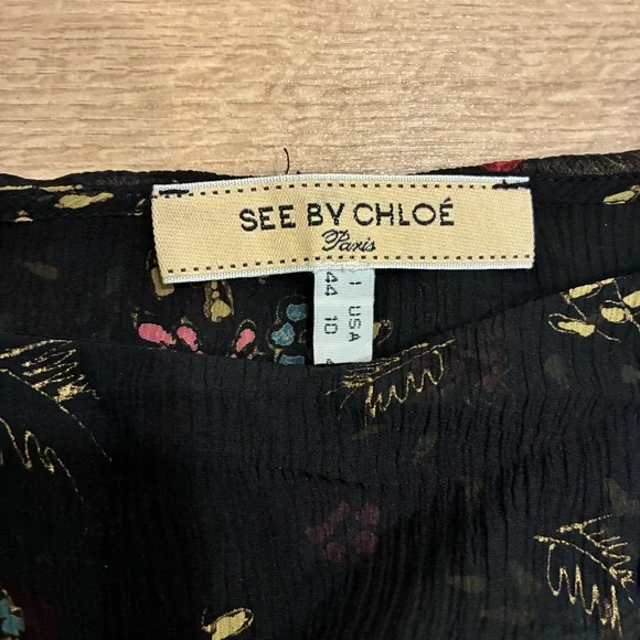 See by Chloe Women’s Silk Belted Black Floral Ruffle Boatneck Top Size 10 - Picture 3 of 7